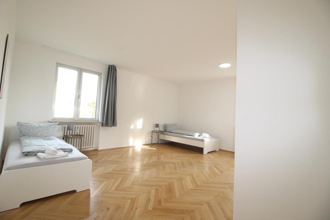Apartmenthaus Kitzingen - Grosszuegige Wohnungen Fuer Je 6 Personen Mit Balkon Ngoại thất bức ảnh