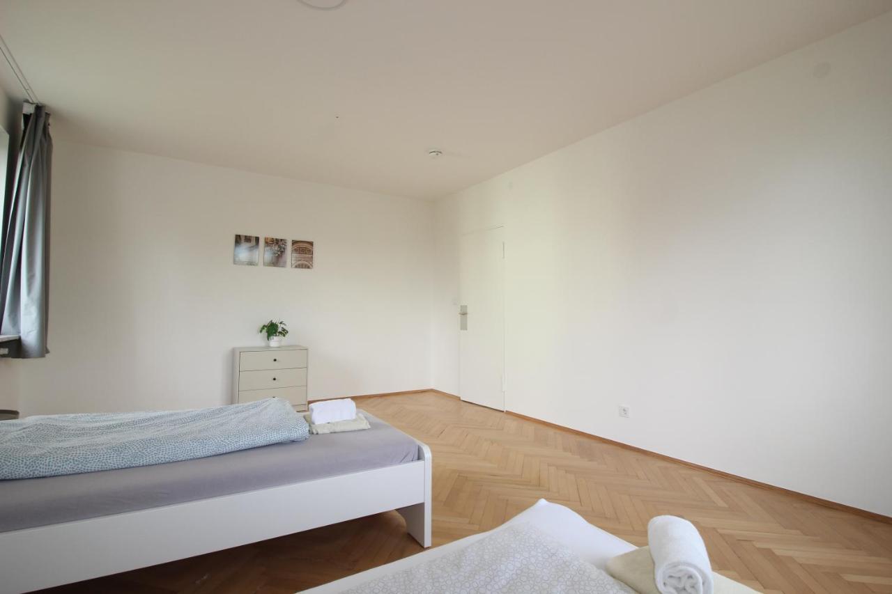 Apartmenthaus Kitzingen - Grosszuegige Wohnungen Fuer Je 6 Personen Mit Balkon Ngoại thất bức ảnh