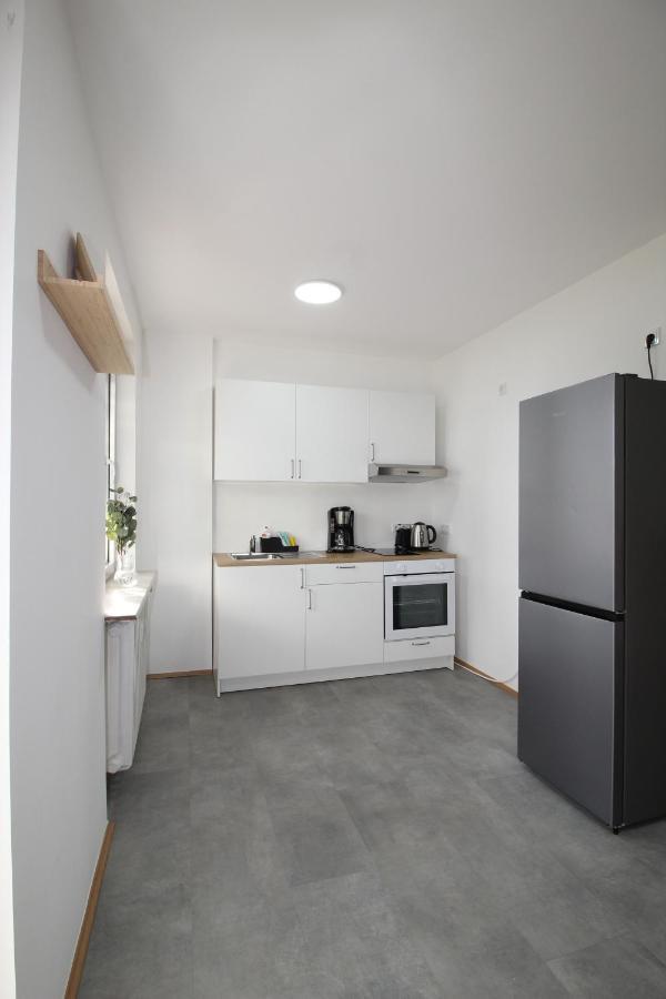 Apartmenthaus Kitzingen - Grosszuegige Wohnungen Fuer Je 6 Personen Mit Balkon Ngoại thất bức ảnh