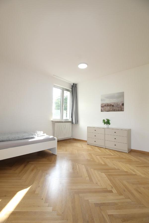 Apartmenthaus Kitzingen - Grosszuegige Wohnungen Fuer Je 6 Personen Mit Balkon Ngoại thất bức ảnh